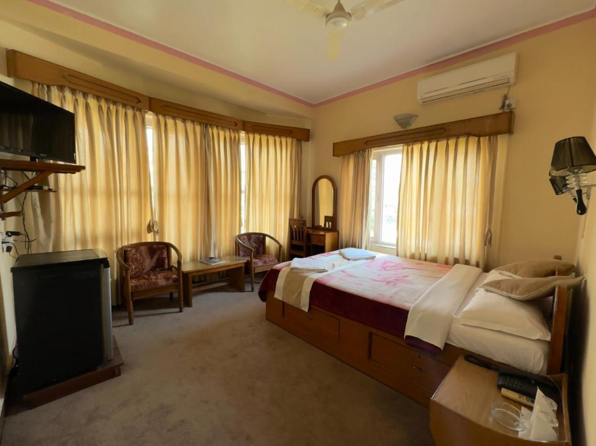 Green Tara Hotel Pokhara Ngoại thất bức ảnh