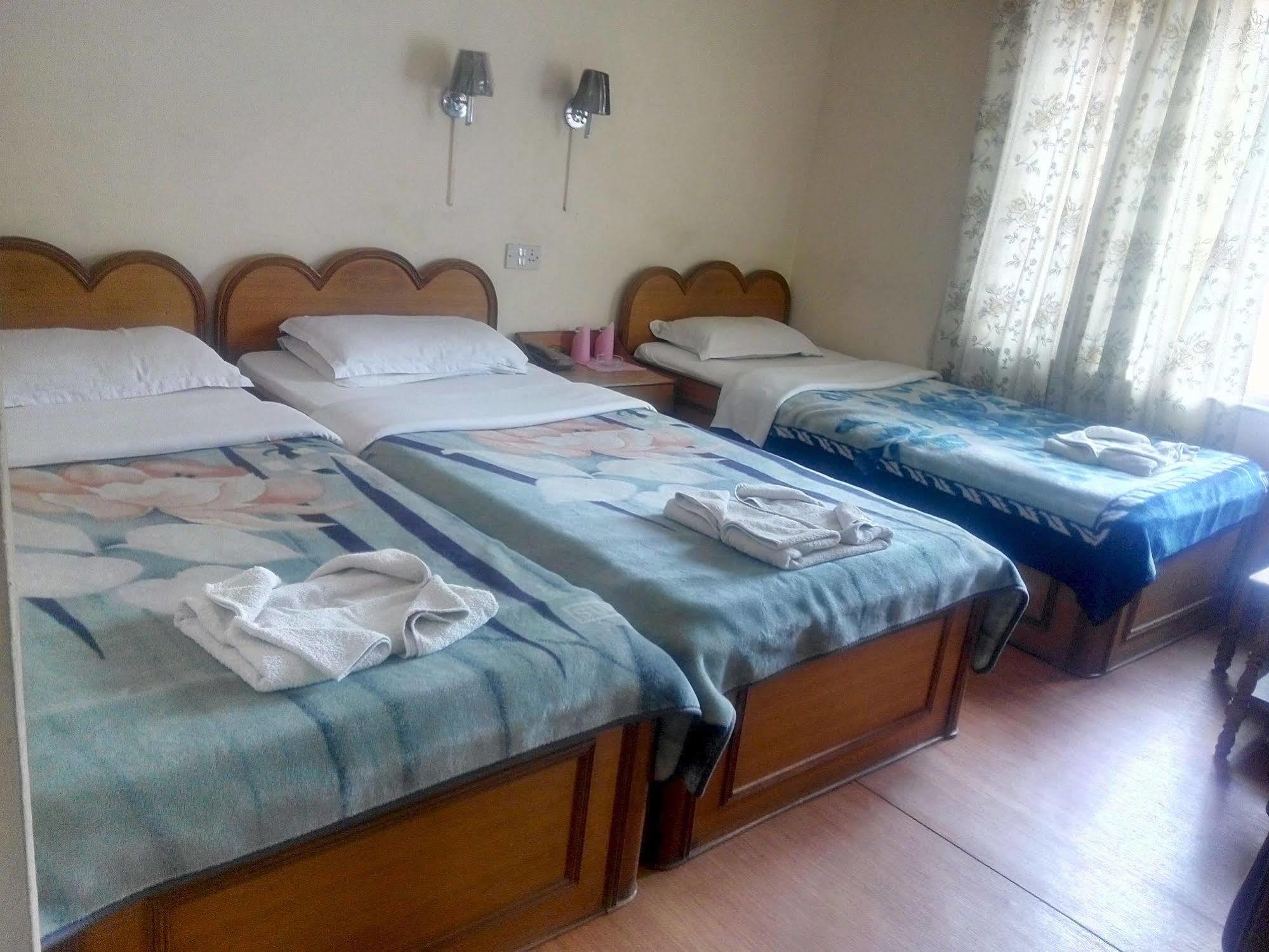 Green Tara Hotel Pokhara Ngoại thất bức ảnh